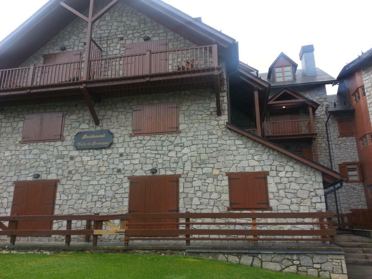 Residencial Valle De Benasque Eksteriør bilde